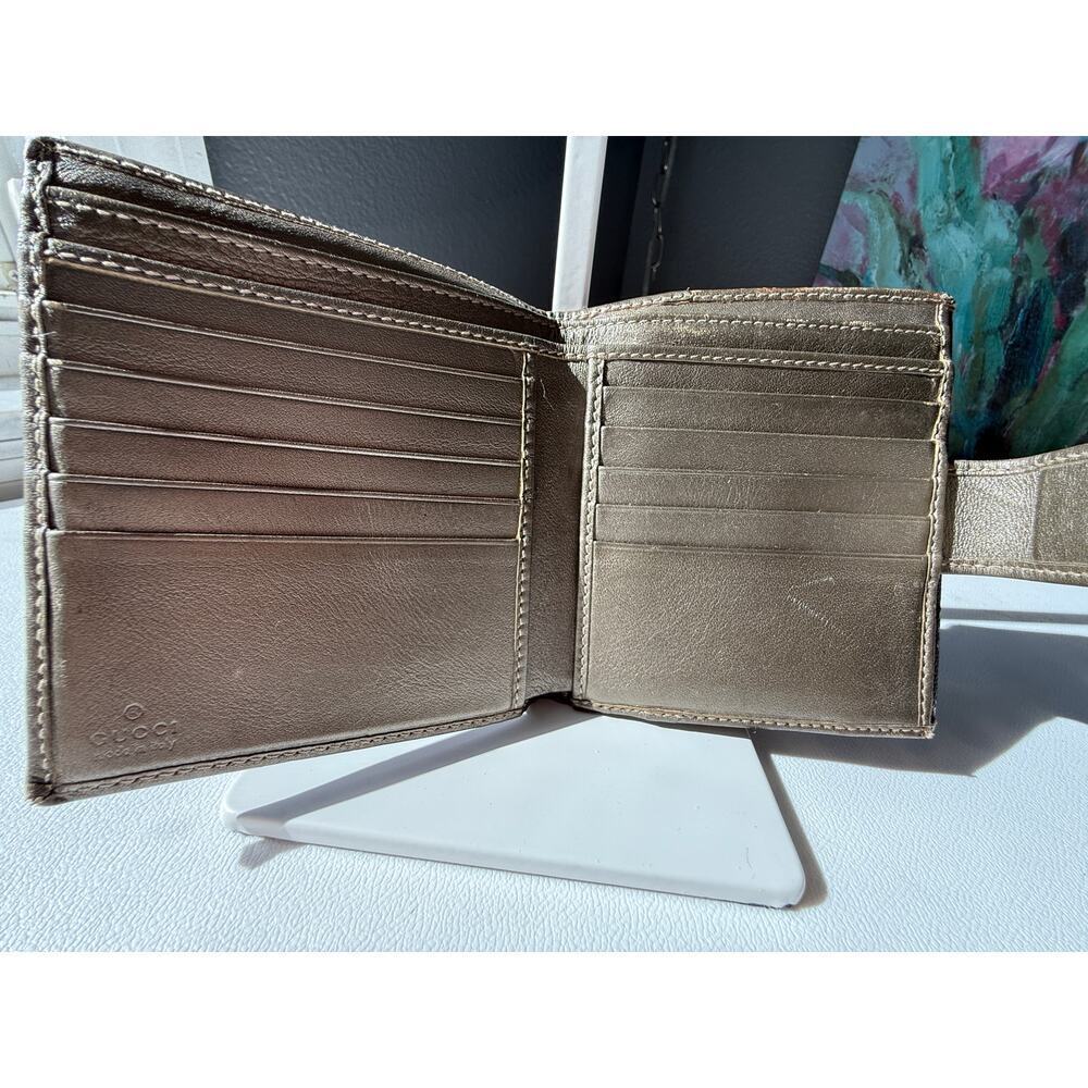 Gucci Gg Signature Bi-fold Compact wallet authentic fair condition - Picture 8 of 16